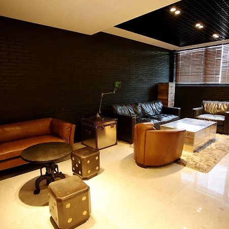 I.T.W Hotel Seoul Bagian luar foto