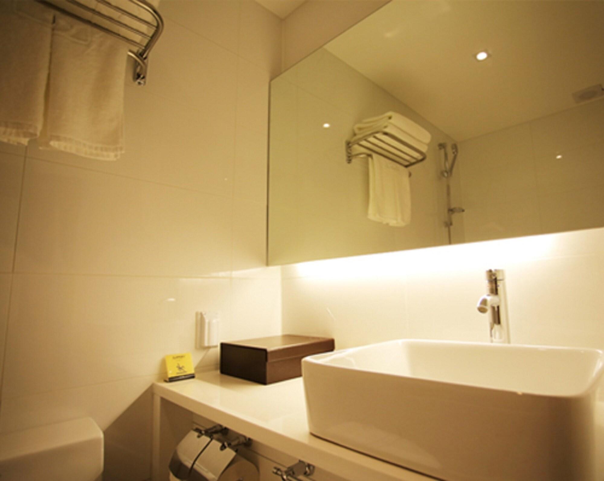 I.T.W Hotel Seoul Bagian luar foto