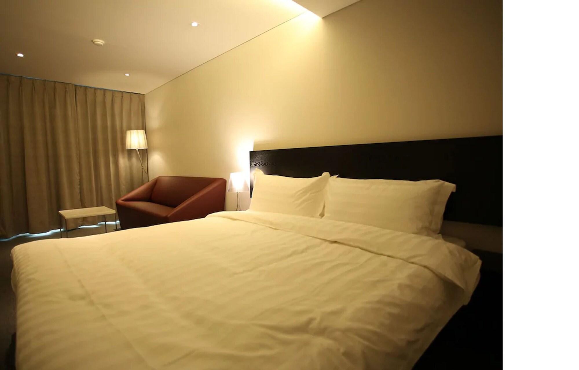 I.T.W Hotel Seoul Bagian luar foto