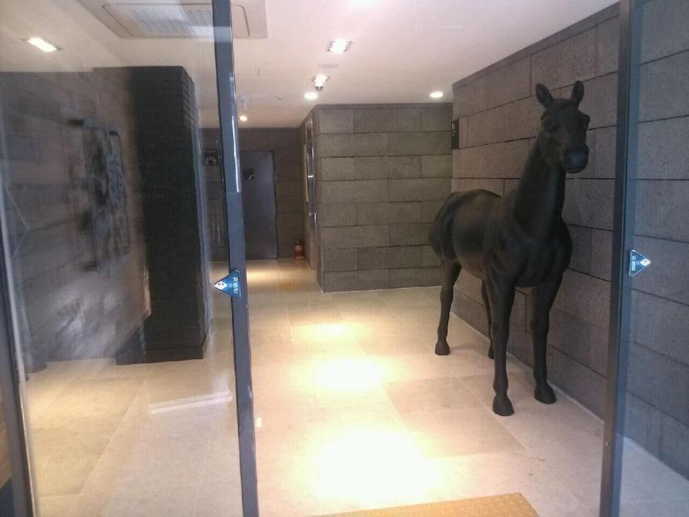 I.T.W Hotel Seoul Bagian luar foto